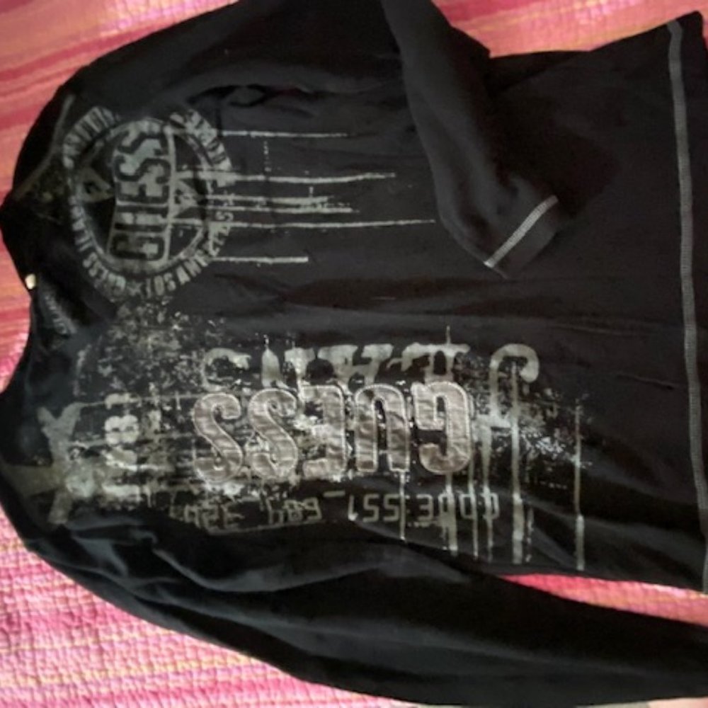 GUESS long sleeve V neck black top sz S